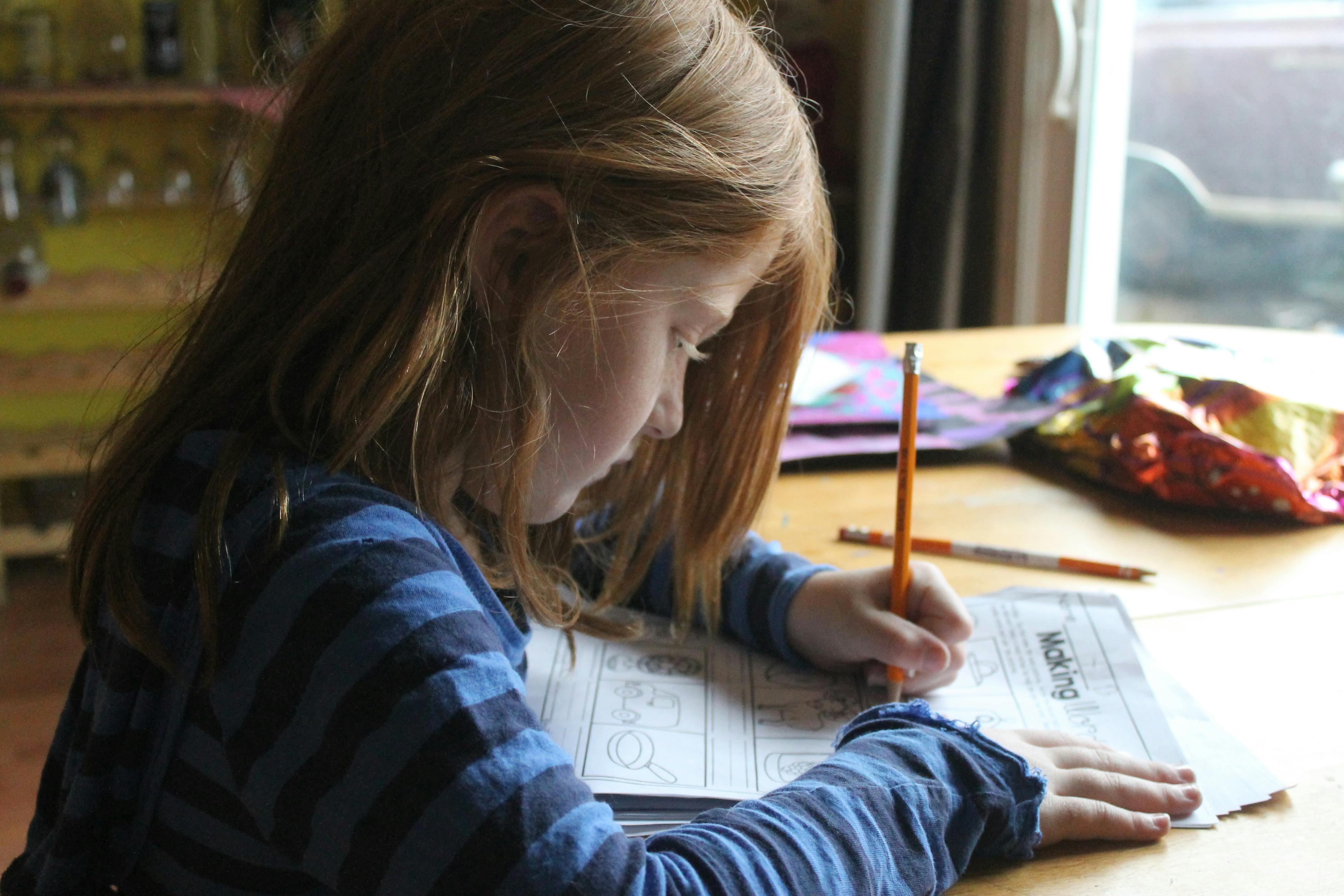 Élèves en classe au primaire